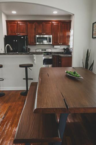 Walkable! Mins from stadium, GWCC, aquarium in English Avenue Walkable! Mins from stadium, GWCC, aquarium in English Avenue