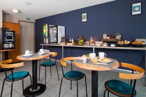 Aliments i begudes, Séjours et Affaires Poitiers Lamartine in Centre de Poitiers Aliments i begudes, Séjours et Affaires Poitiers Lamartine in Centre de Poitiers