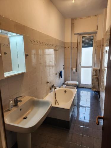 Fürdőszoba, Guesthouse - Metro M1 Sesto Rondò (Guesthouse - Metro M1 Sesto Rondo) in Sesto San Giovanni Fürdőszoba, Guesthouse - Metro M1 Sesto Rondò (Guesthouse - Metro M1 Sesto Rondo) in Sesto San Giovanni