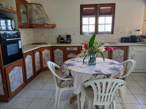Villa DAMARRE in Petit-Bourg Villa DAMARRE in Petit-Bourg
