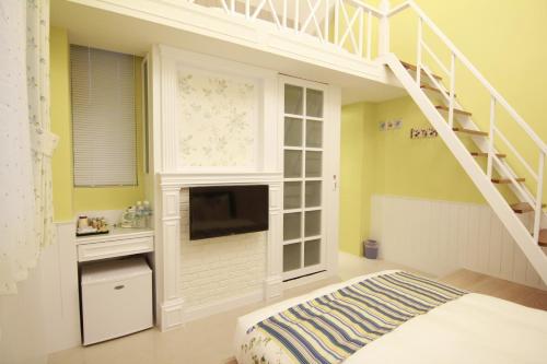 This photo about Morning Sunshine B&B shared on HyHotel.com