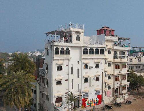 Multiple Stories, Udaipur in Udaipur Multiple Stories, Udaipur in Udaipur