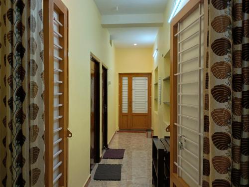 Sri Vasishta Homestays in テーニ Sri Vasishta Homestays in テーニ