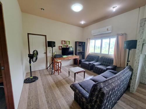 Armthong Resort in Nakhon Nayok Armthong Resort in Nakhon Nayok