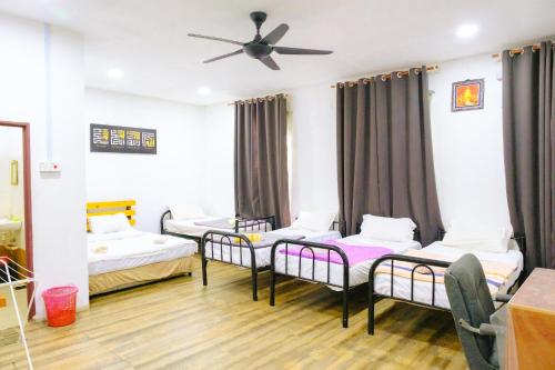 Citra Kadok Hotel & Banquet Hall in กาโดะก์ Citra Kadok Hotel & Banquet Hall in กาโดะก์