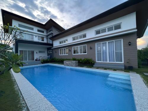 Villa Alaia by Jay in Bulacan Villa Alaia by Jay in Bulacan