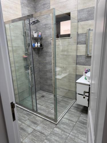 Cozy Room in a Peaceful Hillside Location 3 in 哥拉迪爾 Cozy Room in a Peaceful Hillside Location 3 in 哥拉迪爾