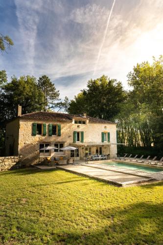 Magnifique villa en pierre avec piscine in Saint-Vincent-de-Lamontjoie Magnifique villa en pierre avec piscine in Saint-Vincent-de-Lamontjoie