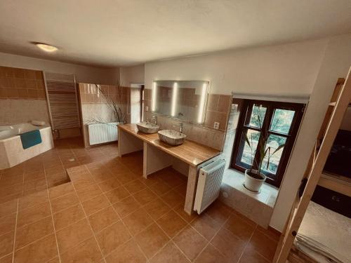 浴室, Chalupa U Medvídků (Chalupa U Medvidku) in 哲汀泊德勒瓦 浴室, Chalupa U Medvídků (Chalupa U Medvidku) in 哲汀泊德勒瓦