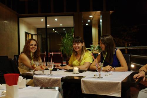 الأنشطة, Oscar in Truskavets الأنشطة, Oscar in Truskavets