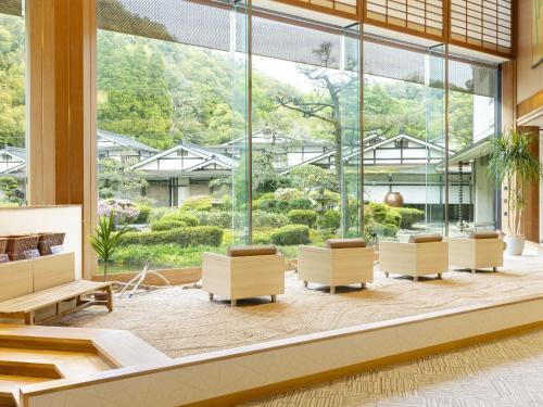 Pub/Ruang Rehat, Ooedo Onsen Monogatari Premium Saiki Bekkan in Misasa Pub/Ruang Rehat, Ooedo Onsen Monogatari Premium Saiki Bekkan in Misasa