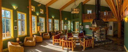 HI Banff Alpine Centre - Hostel in Banff (AB) HI Banff Alpine Centre - Hostel in Banff (AB)