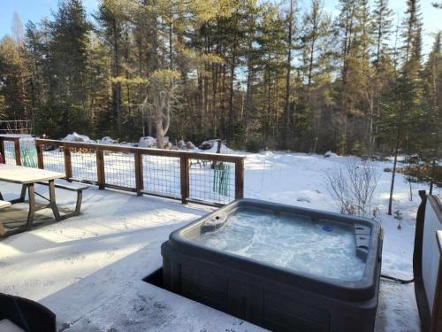 Les Chalets Double K # 1 in Saint-Alexis-Des-Monts (QC) Les Chalets Double K # 1 in Saint-Alexis-Des-Monts (QC)
