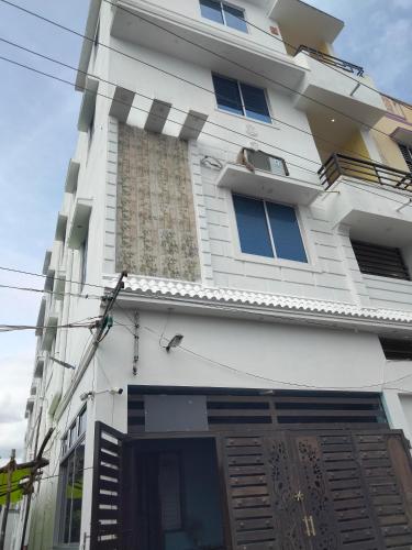 Sri Vasishta Homestays in テーニ Sri Vasishta Homestays in テーニ