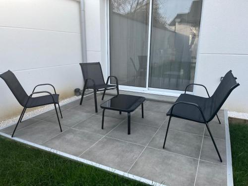 Modern,cozy house near Paris & Disneyland Paris in Pontault-Combault Modern,cozy house near Paris & Disneyland Paris in Pontault-Combault