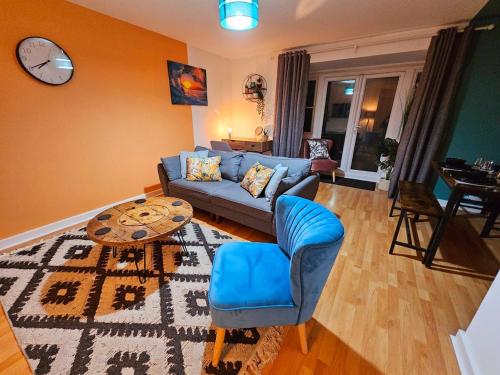 Faciliteiten, Stylish 3BR House - Private Parking, Close To CC, Long term Stays Available in Manor Castle Faciliteiten, Stylish 3BR House - Private Parking, Close To CC, Long term Stays Available in Manor Castle