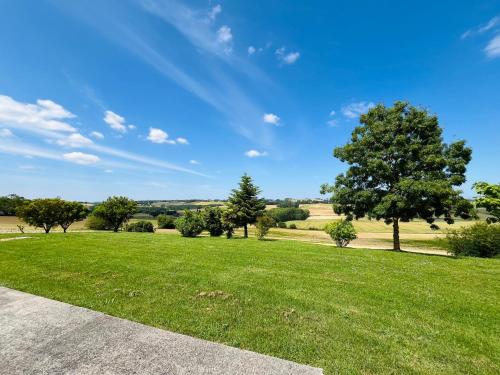 NOUVEAUTE Maison avec vue dominante sur la campagne in Saint-Vincent-de-Lamontjoie NOUVEAUTE Maison avec vue dominante sur la campagne in Saint-Vincent-de-Lamontjoie