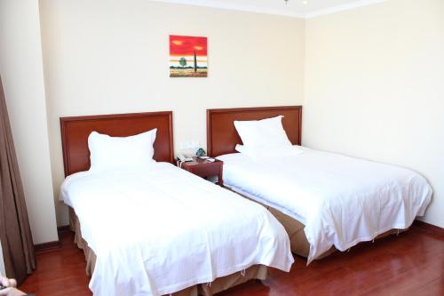 This photo about GreenTree Inn Shanghai Jiading Fangzhou Times Square Express Hotel shared on HyHotel.com