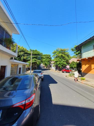Заобикаляща среда, Zacatecoluca House in San Vicente Заобикаляща среда, Zacatecoluca House in San Vicente