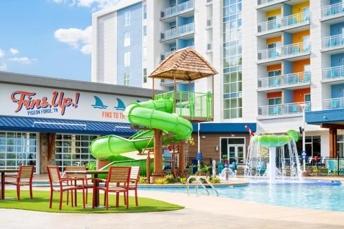 Swimming pool, Compass by Margaritaville Hotel Pigeon Forge in Pigeon Forge (TN) Swimming pool, Compass by Margaritaville Hotel Pigeon Forge in Pigeon Forge (TN)
