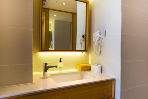 This photo about Ji Hotel Shanghai Fengxian South Bridge shared on HyHotel.com