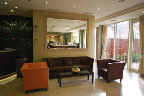 Lobby, Lion's Garden Hotel near Embassy of Romania Lobby, Lion's Garden Hotel near Embassy of Romania