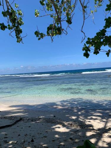 Miom Hamlet - Camping and Recreational Site, in Kavieng in Kavieng Miom Hamlet - Camping and Recreational Site, in Kavieng in Kavieng