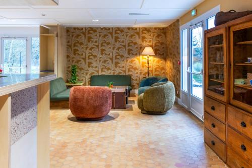 greet Hotel Chatellerault in Chatellerault greet Hotel Chatellerault in Chatellerault