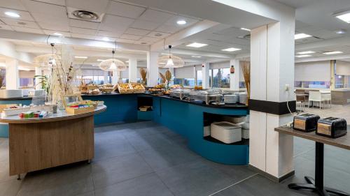 Comida y bebida, Kaliopé Hotel & Résidence by Oustal del Mar (Kaliope Hotel & Residence by Oustal del Mar) in Le Lavandou Comida y bebida, Kaliopé Hotel & Résidence by Oustal del Mar (Kaliope Hotel & Residence by Oustal del Mar) in Le Lavandou