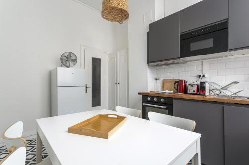 SmartStay Bon Pasteur- Croix rousse near Mur des Canuts SmartStay Bon Pasteur- Croix rousse near Mur des Canuts