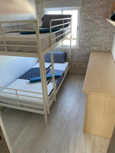Apartamento luminoso en Rocafort in Villaverde Apartamento luminoso en Rocafort in Villaverde
