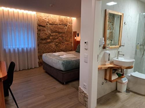 Shower, Agrafonte in Pacos De Ferreira Shower, Agrafonte in Pacos De Ferreira