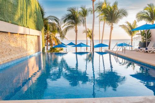 Úszómedence, Ritz Acapulco All Inclusive in Acapulco Óváros Úszómedence, Ritz Acapulco All Inclusive in Acapulco Óváros