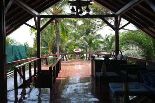 El Arca de Pachue in Punta Chame El Arca de Pachue in Punta Chame