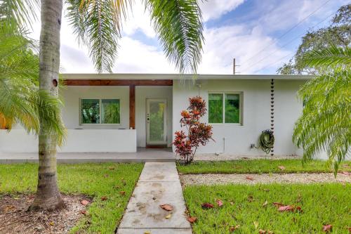 Spacious and Serene Miami Home Walk to Metrorail! in South Miami Spacious and Serene Miami Home Walk to Metrorail! in South Miami