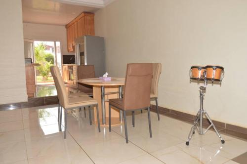 Instalaciones, Residence Jardin Tropical in Yaounde Instalaciones, Residence Jardin Tropical in Yaounde