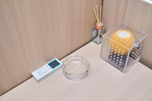 Smart Home Guesthouse: Top Choice for Double Occupancy in Hong Kong near Sky100 Hong Kong Observation Deck Smart Home Guesthouse: Top Choice for Double Occupancy in Hong Kong near Sky100 Hong Kong Observation Deck