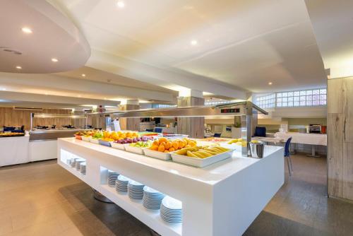 Étterem, Port Fiesta Park in Playa de Poniente Étterem, Port Fiesta Park in Playa de Poniente