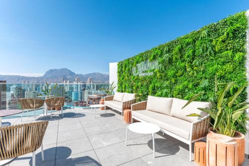 Balkon/teras, Port Benidorm Hotel & Spa 4* Sup in Benidorm - Costa Blanca Balkon/teras, Port Benidorm Hotel & Spa 4* Sup in Benidorm - Costa Blanca