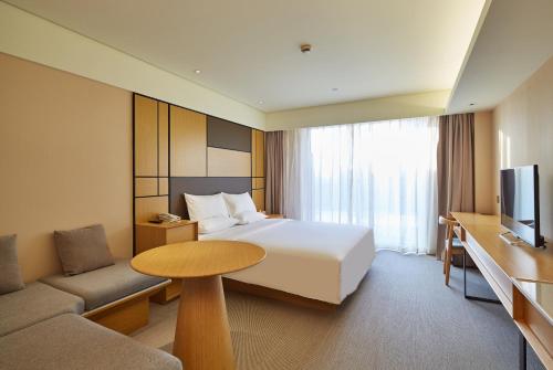 This photo about JI Hotel Ningbo South Business District shared on HyHotel.com