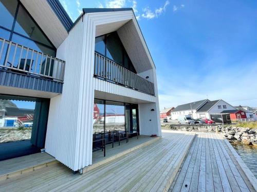 Attraktiv leilighet på kaikanten i Henningsvær (Attraktiv leilighet pa kaikanten i Henningsvær) in 亨寧斯維爾 Attraktiv leilighet på kaikanten i Henningsvær (Attraktiv leilighet pa kaikanten i Henningsvær) in 亨寧斯維爾