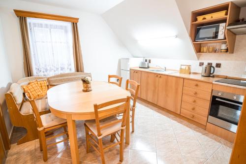 Kitchen, Chalupa 101 in Vítkovice Kitchen, Chalupa 101 in Vítkovice