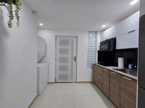 Reparto Metropolitano Apartments I in Gobernador Piñero Reparto Metropolitano Apartments I in Gobernador Piñero