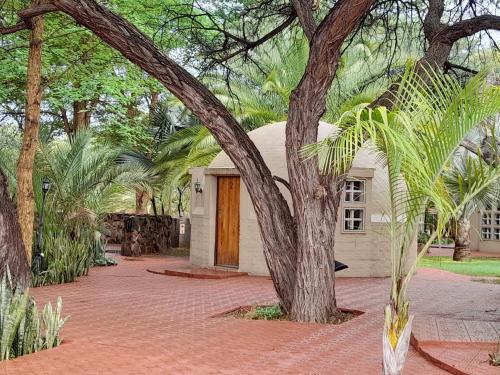 Palm Afrique Lodge in Ghanzi Palm Afrique Lodge in Ghanzi