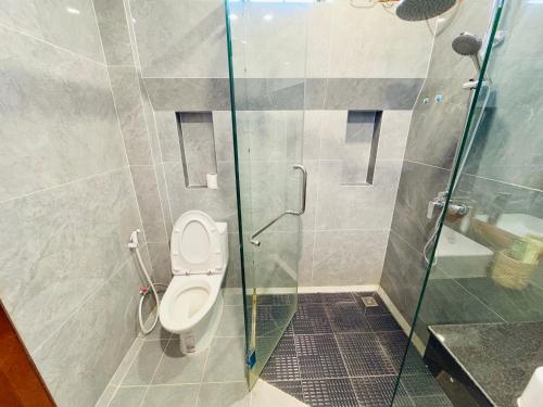 Bathroom, Ly Hout Guest House - ផ្ទះសំណាក់លីហួត in Tbeng Meanchey Bathroom, Ly Hout Guest House - ផ្ទះសំណាក់លីហួត in Tbeng Meanchey