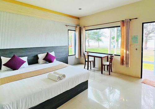 Burapabeach บูรพาบีช ติดทะเล in Tha Mai Burapabeach บูรพาบีช ติดทะเล in Tha Mai