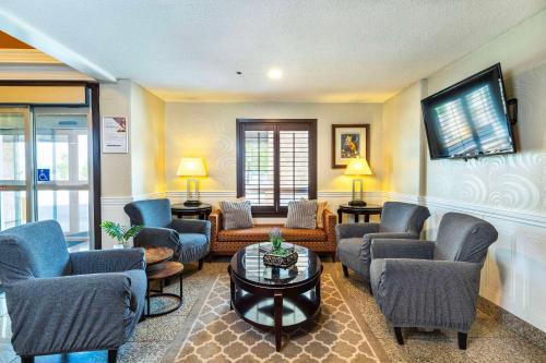 大堂, 凱藝套房酒店 - 約克頓 (Quality Inn & Suites Yorkton) in 約克頓 大堂, 凱藝套房酒店 - 約克頓 (Quality Inn & Suites Yorkton) in 約克頓