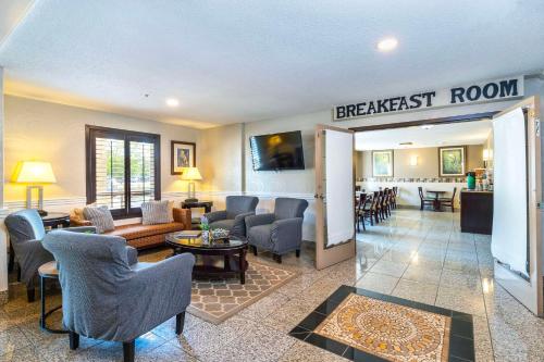 大堂, 凱藝套房酒店 - 約克頓 (Quality Inn & Suites Yorkton) in 約克頓 大堂, 凱藝套房酒店 - 約克頓 (Quality Inn & Suites Yorkton) in 約克頓
