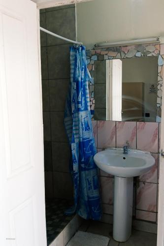 Bathroom, East griqualand Accomodation and Conference in Kokstad Bathroom, East griqualand Accomodation and Conference in Kokstad