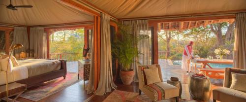 Balkon/terasa, Finch Hattons Luxury Tented Camp in Tsavo Balkon/terasa, Finch Hattons Luxury Tented Camp in Tsavo